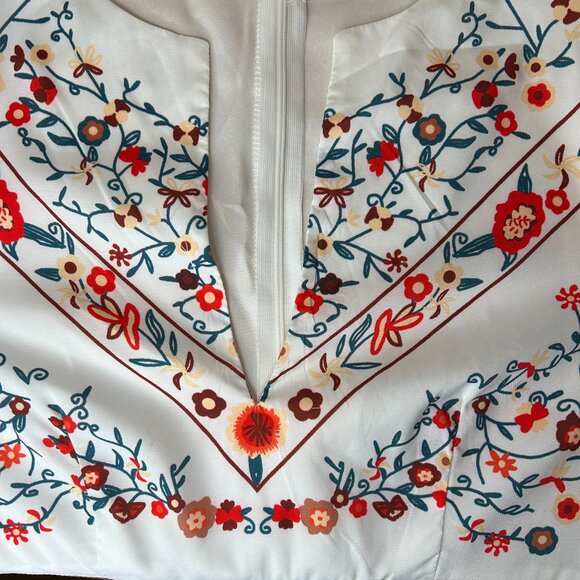 Floral Print Midsommar Costume Dress - Picture 4 of 5